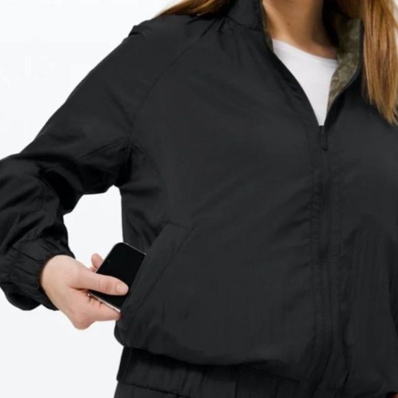Lululemon Bombs Away Jacket / reversible - Picture 2 of 8